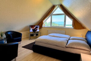 Ostsee-Ferienwohnung-Seepanorama Schlafzimmer DG